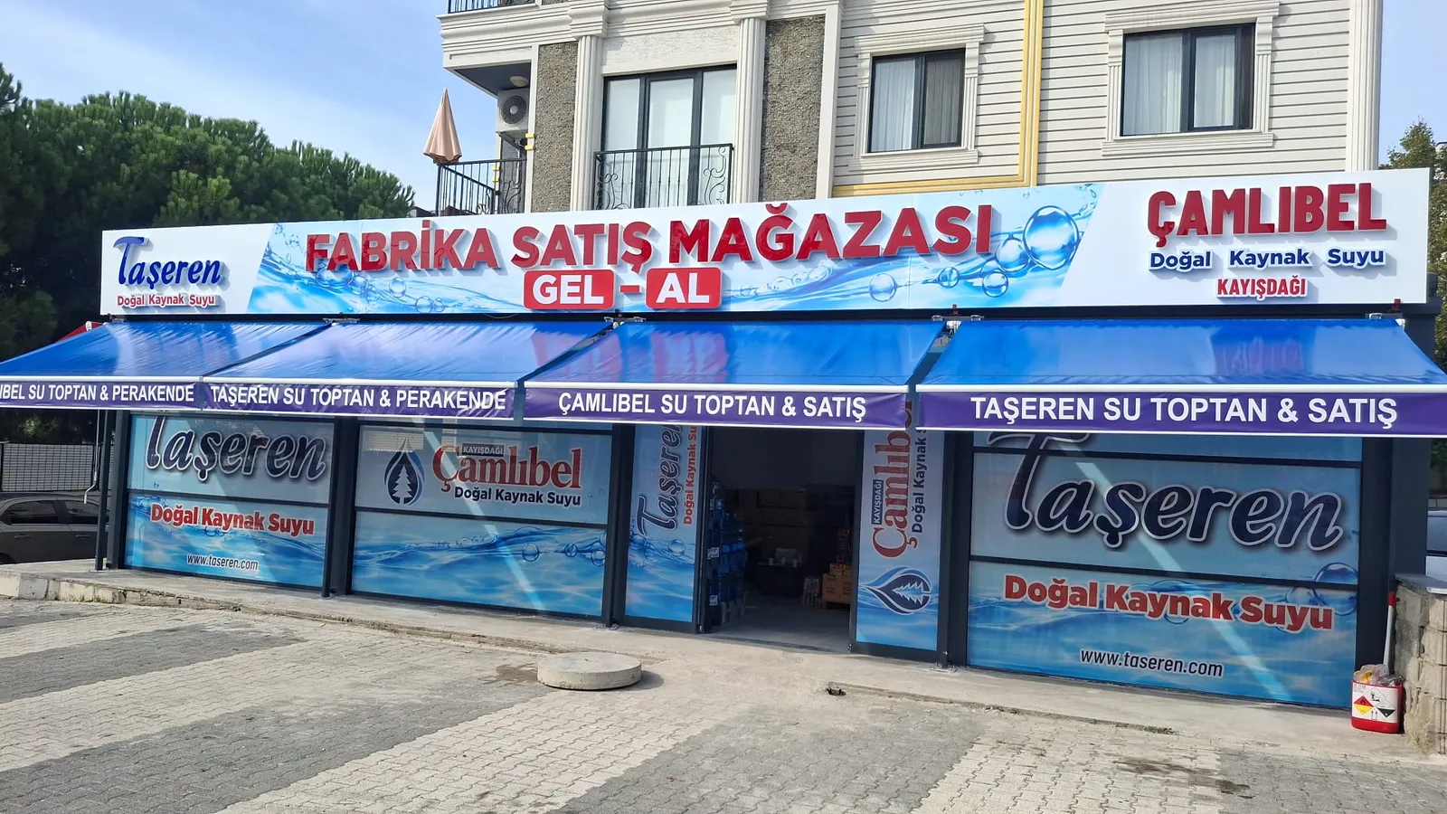GEL-AL Fabrika Satış Mağazası dükkan cephesi